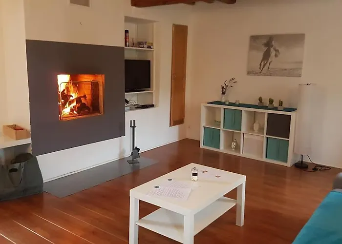 Ecuries De Losque Les Champs-de-Losque