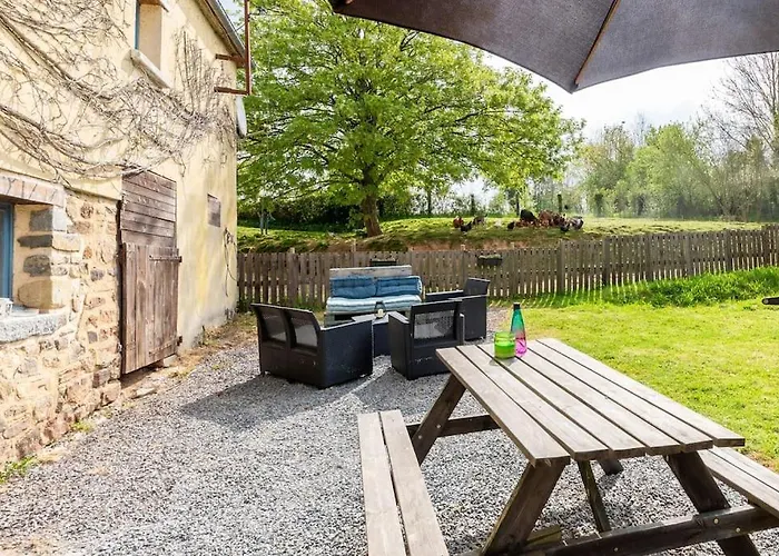 Ecuries De Losque * Les Champs-de-Losque